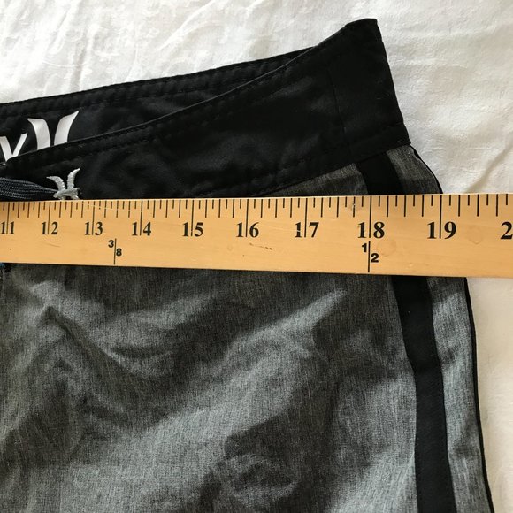 Hurley Board Shorts Men Size 34 Gray Phantom Tie Waist Back Pocket Beach Casual - Picture 11 of 14